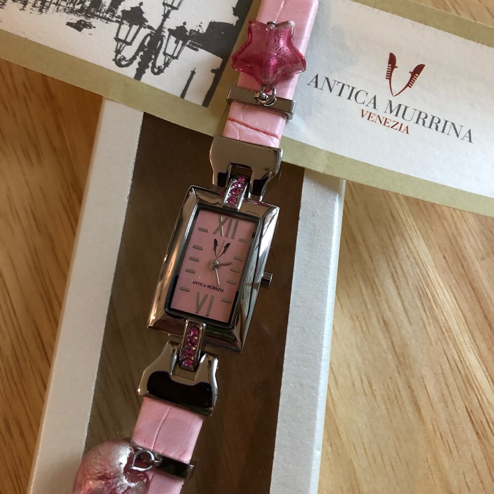 Watch - Picture 2 of 4